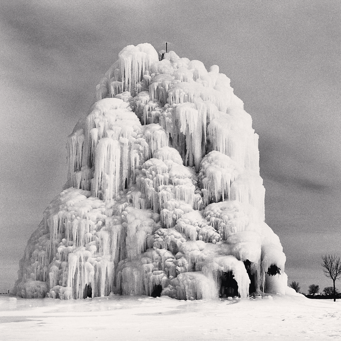 Frozen Fountain, Belle Isle, Detroit, Michigan, USA. 1994